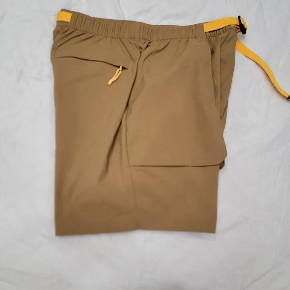 The North Face Mens Class V Belted Cargo Shorts Brown NF0A81WZ Small 7in Inseam